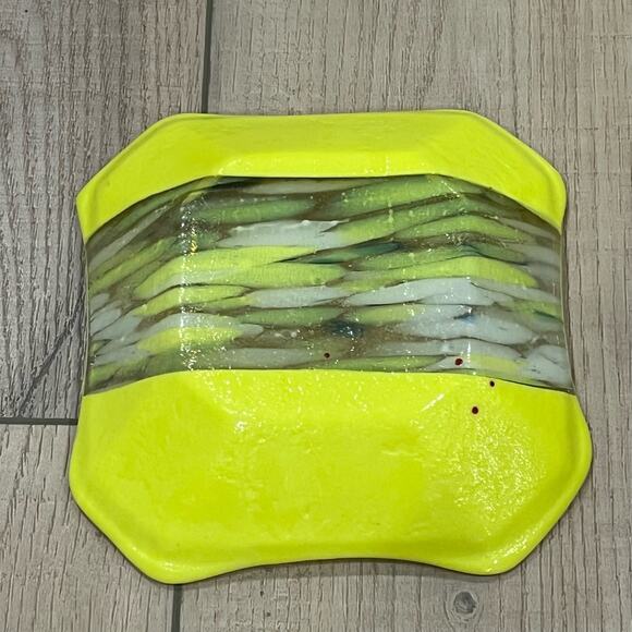 Fused Glass Decorative Square Bowl Dish Yellow 7 1/4” x 7 1/4” - Picture 5 of 7